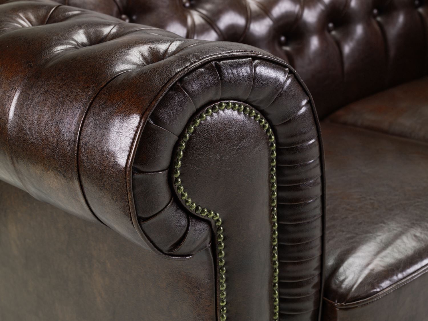 Antique Brown Leather Effect Buttoned Design Armchair